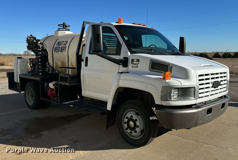 image for item NI9672 2003 Chevrolet C4500  sprayer truck