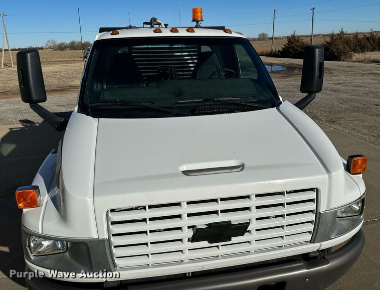 image for item NI9672 2003 Chevrolet C4500  sprayer truck