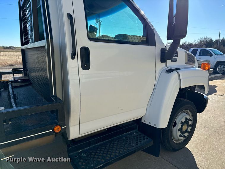 image for item NI9672 2003 Chevrolet C4500  sprayer truck