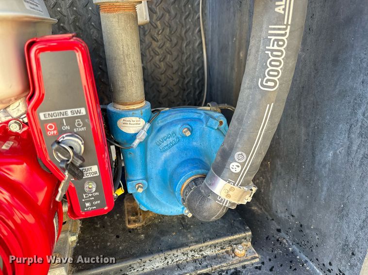 image for item NI9672 2003 Chevrolet C4500  sprayer truck