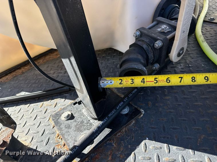 image for item NI9672 2003 Chevrolet C4500  sprayer truck