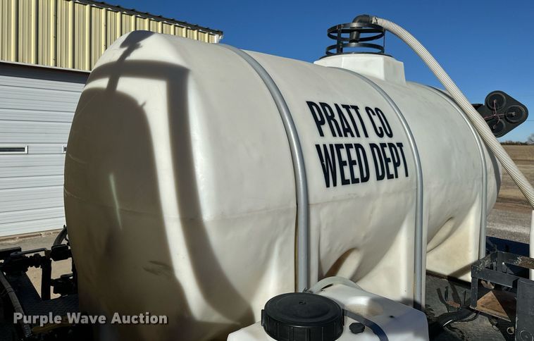 image for item NI9672 2003 Chevrolet C4500  sprayer truck