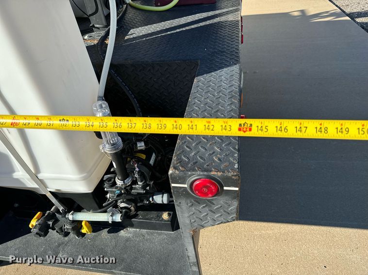 image for item NI9672 2003 Chevrolet C4500  sprayer truck