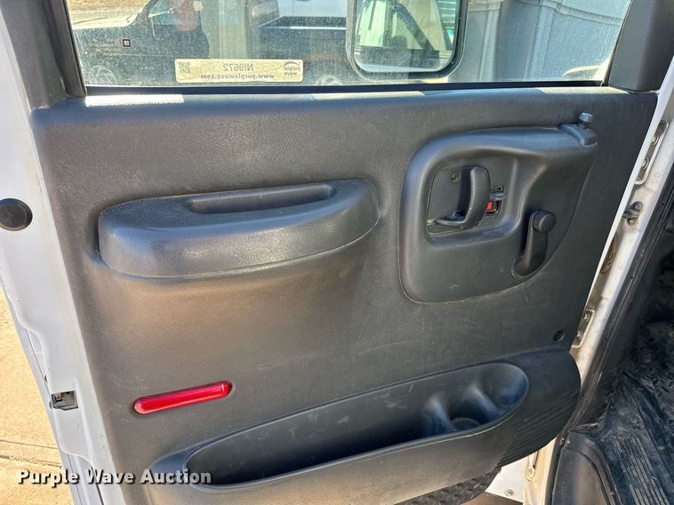 image for item NI9672 2003 Chevrolet C4500  sprayer truck