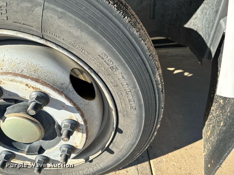 image for item NI9672 2003 Chevrolet C4500  sprayer truck