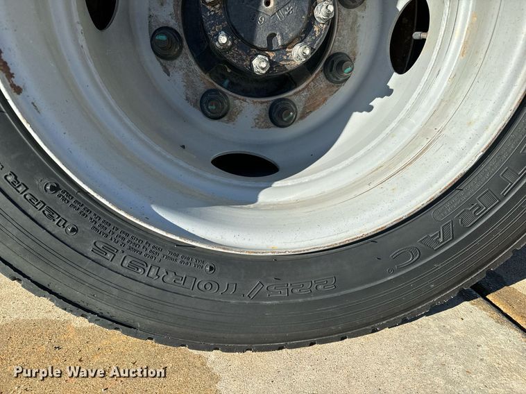 image for item NI9672 2003 Chevrolet C4500  sprayer truck