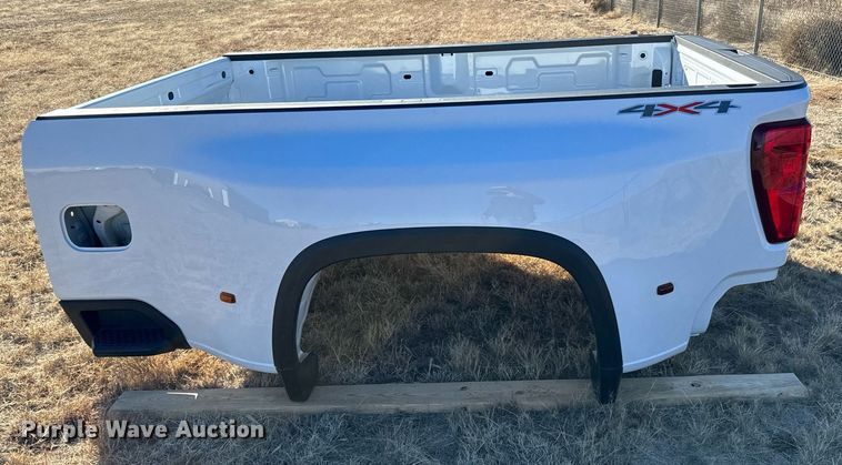 image for item NI9673 2024 Chevrolet Silverado 3500  pickup truck bed