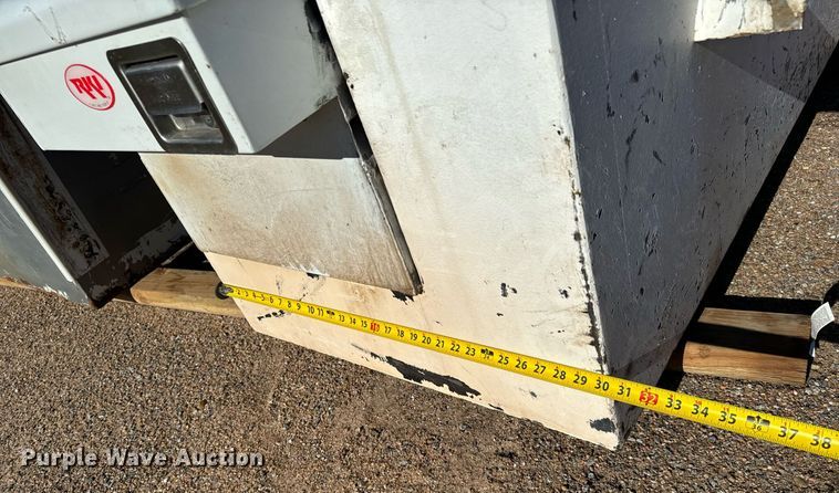 image for item NI9676 Automotive accessories