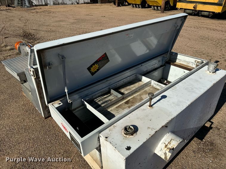 image for item NI9676 Automotive accessories