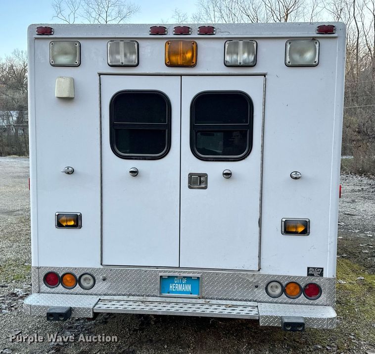 image for item NM9190 2000 Ford E350  sewer inspection van