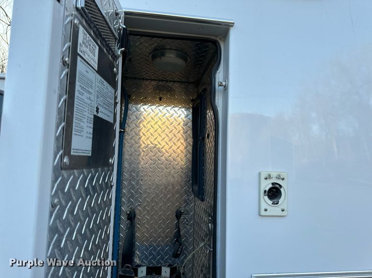 image for item NM9190 2000 Ford E350  sewer inspection van