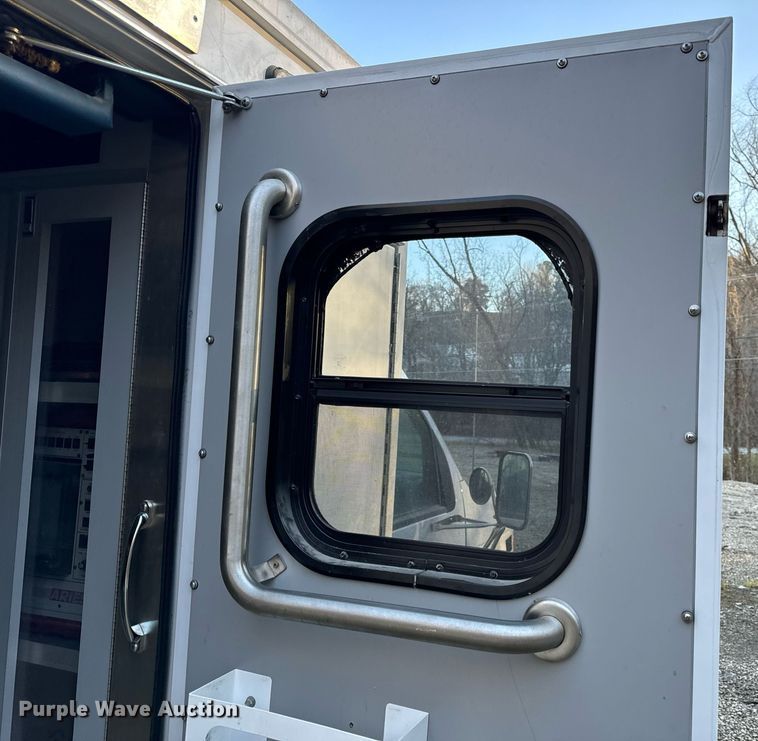 image for item NM9190 2000 Ford E350  sewer inspection van