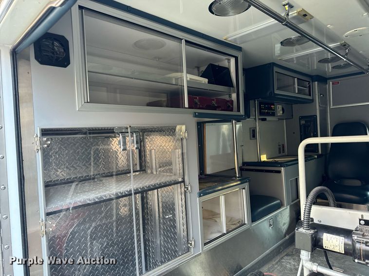 image for item NM9190 2000 Ford E350  sewer inspection van