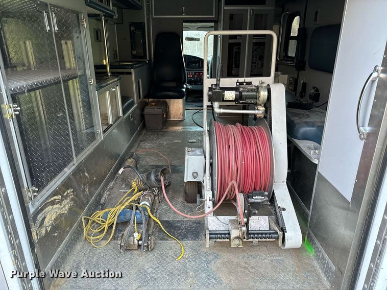 image for item NM9190 2000 Ford E350  sewer inspection van