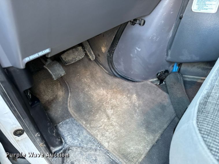 image for item NM9190 2000 Ford E350  sewer inspection van