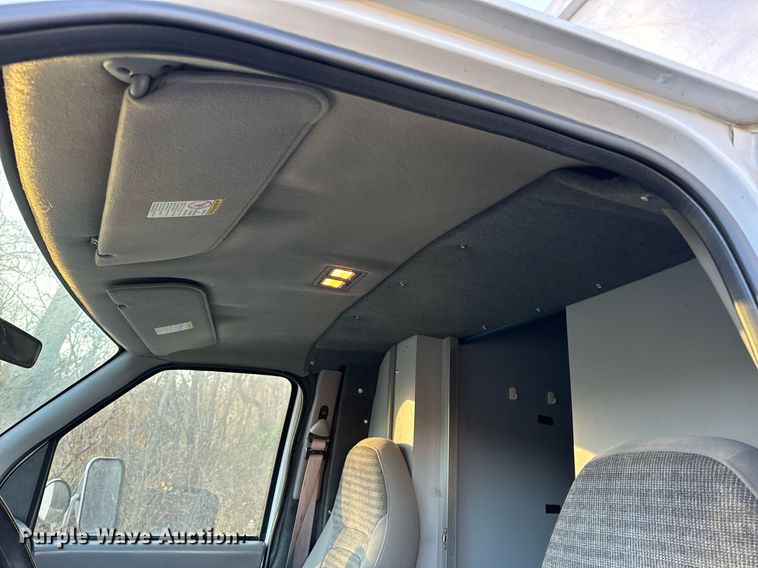 image for item NM9190 2000 Ford E350  sewer inspection van