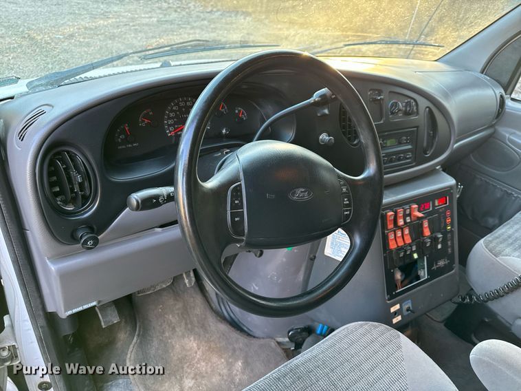 image for item NM9190 2000 Ford E350  sewer inspection van