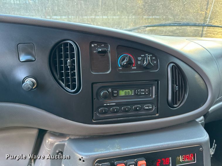 image for item NM9190 2000 Ford E350  sewer inspection van