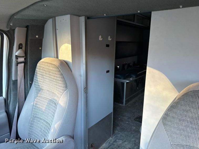 image for item NM9190 2000 Ford E350  sewer inspection van