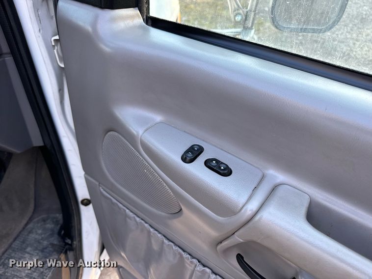 image for item NM9190 2000 Ford E350  sewer inspection van