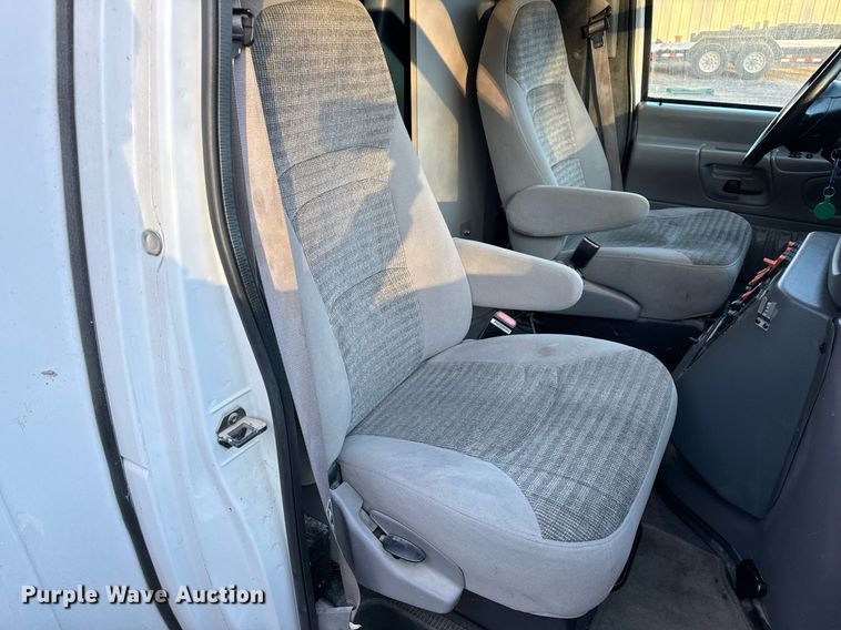 image for item NM9190 2000 Ford E350  sewer inspection van