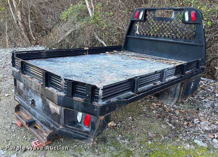 image for item NM9191 2015 Knapheide  flatbed