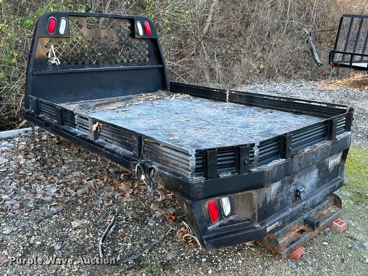 image for item NM9191 2015 Knapheide  flatbed
