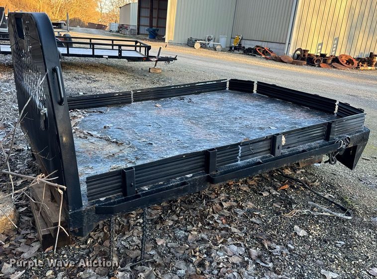 image for item NM9191 2015 Knapheide  flatbed