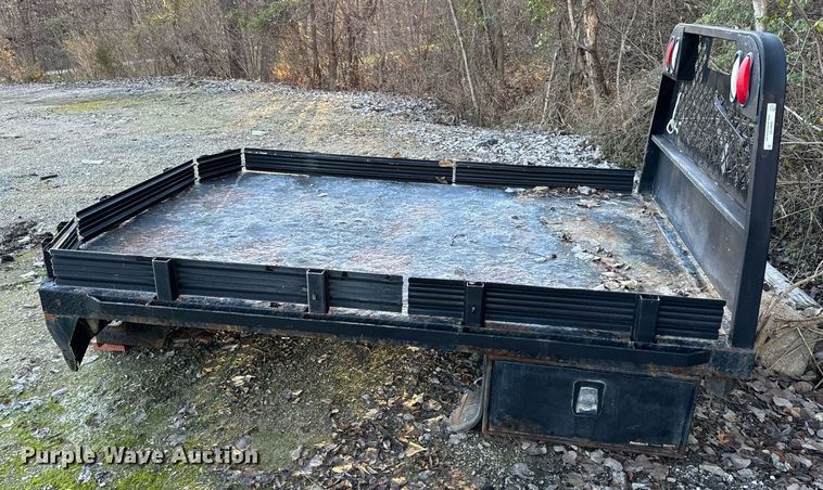 image for item NM9191 2015 Knapheide  flatbed