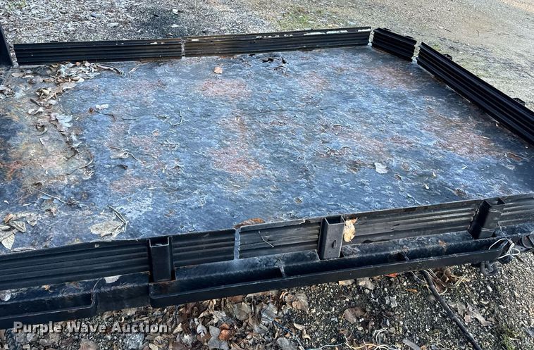 image for item NM9191 2015 Knapheide  flatbed