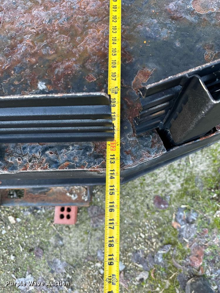 image for item NM9191 2015 Knapheide  flatbed