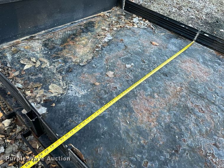 image for item NM9191 2015 Knapheide  flatbed