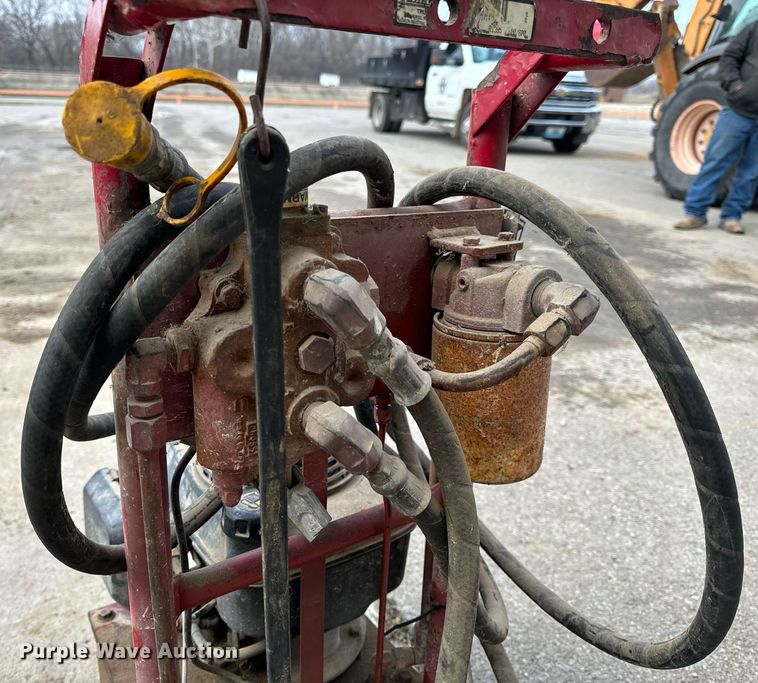 image for item NM9207 (2) hydraulic pumps