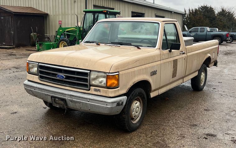 image for item NN9335 1990 Ford F150  pickup truck