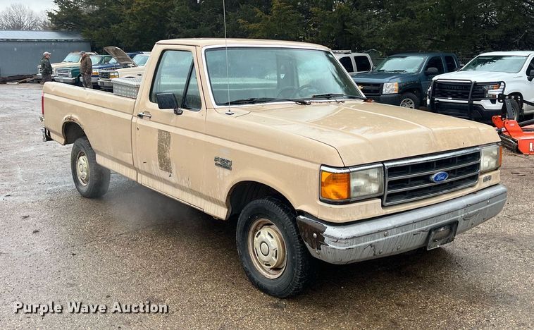 image for item NN9335 1990 Ford F150  pickup truck