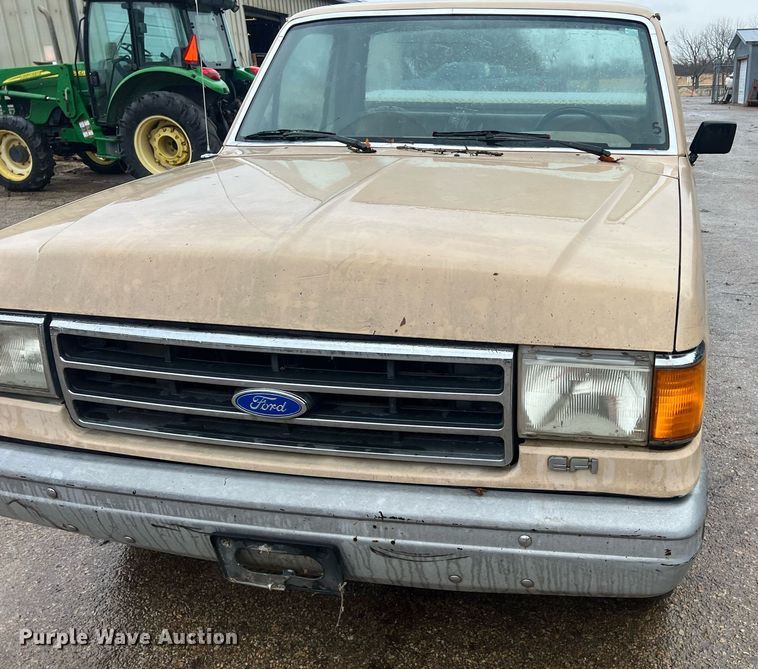 image for item NN9335 1990 Ford F150  pickup truck