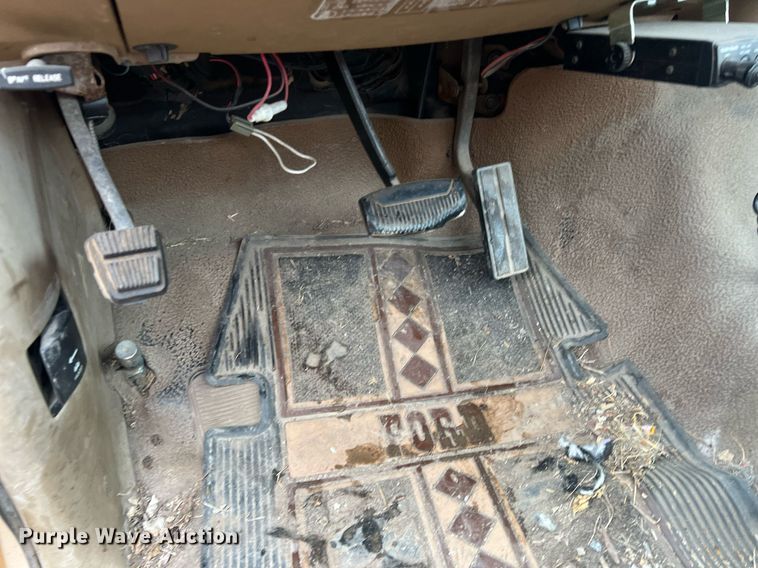 image for item NN9335 1990 Ford F150  pickup truck