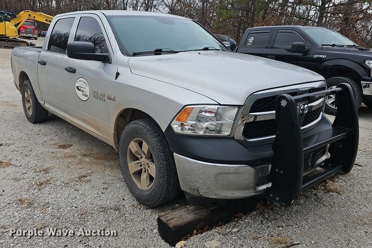 image for item NP9296 2017 Dodge Ram 1500  Crew Cab pickup truck