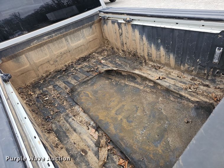 image for item NP9296 2017 Dodge Ram 1500  Crew Cab pickup truck