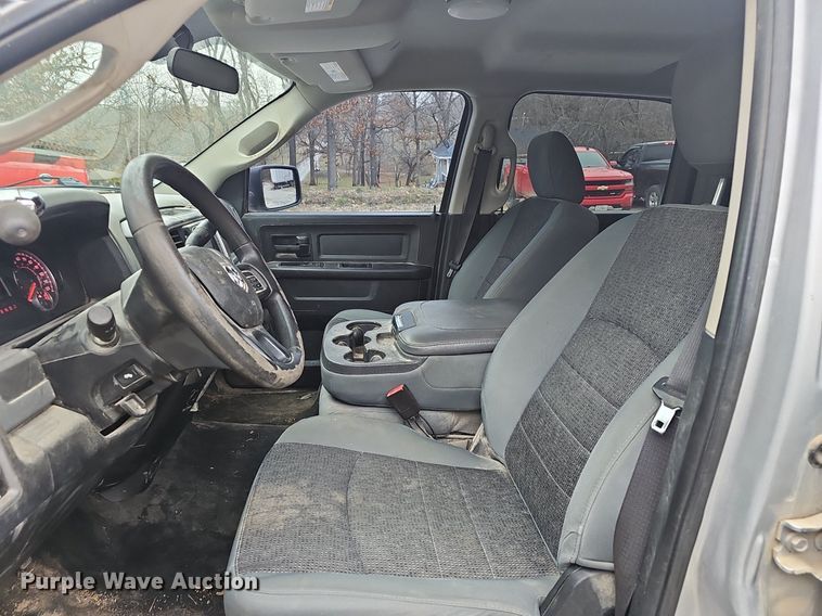 image for item NP9296 2017 Dodge Ram 1500  Crew Cab pickup truck