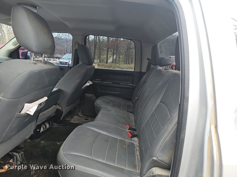 image for item NP9296 2017 Dodge Ram 1500  Crew Cab pickup truck