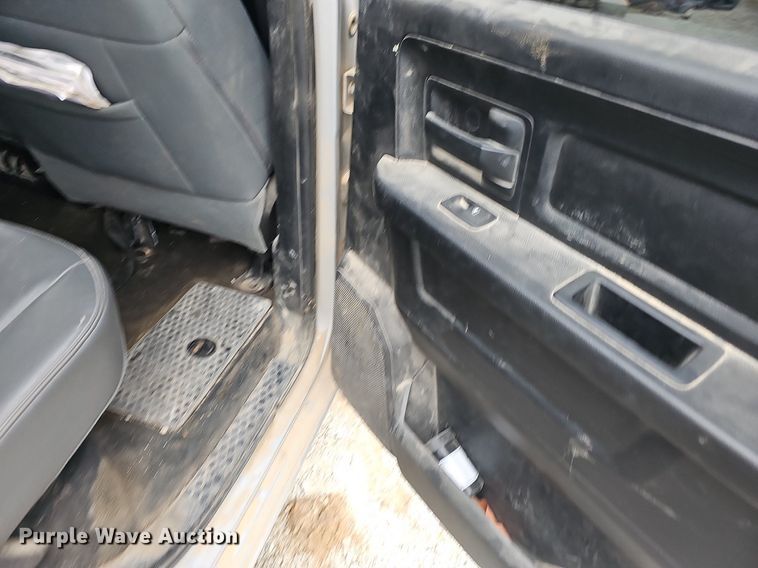 image for item NP9296 2017 Dodge Ram 1500  Crew Cab pickup truck