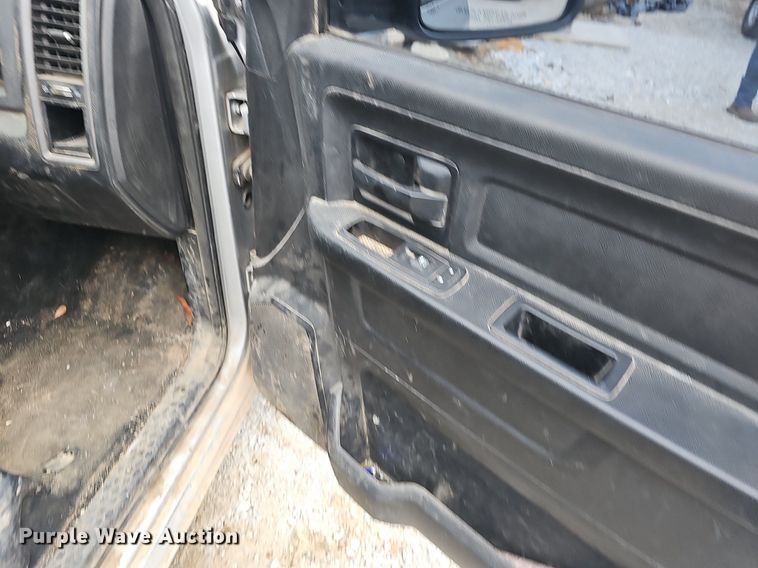 image for item NP9296 2017 Dodge Ram 1500  Crew Cab pickup truck