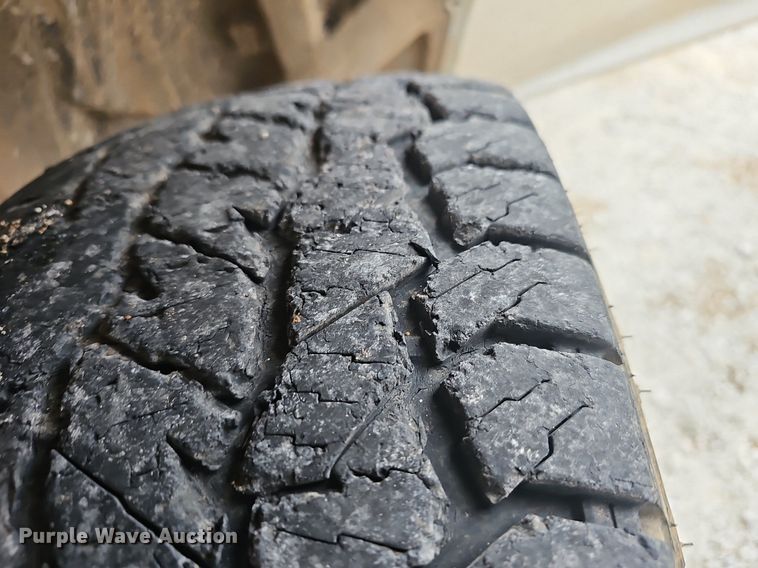 image for item NP9296 2017 Dodge Ram 1500  Crew Cab pickup truck