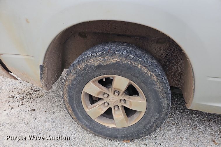 image for item NP9296 2017 Dodge Ram 1500  Crew Cab pickup truck