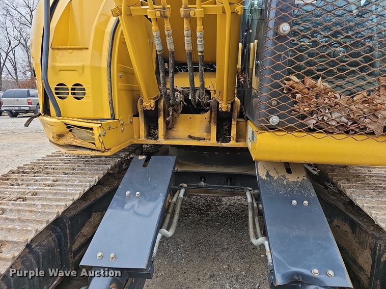 image for item NP9297 2018 Kobelco SK140SRLC-5  excavator