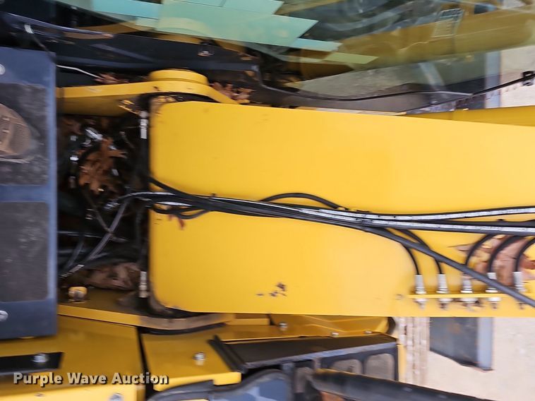 image for item NP9297 2018 Kobelco SK140SRLC-5  excavator