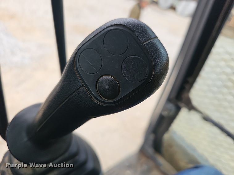 image for item NP9297 2018 Kobelco SK140SRLC-5  excavator