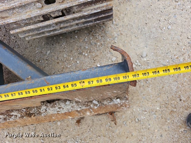 image for item NP9297 2018 Kobelco SK140SRLC-5  excavator