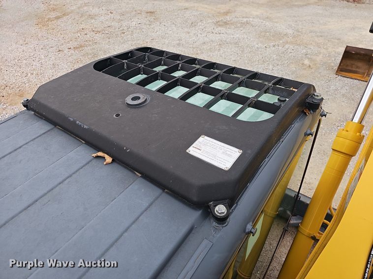 image for item NP9297 2018 Kobelco SK140SRLC-5  excavator